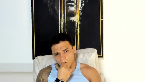 Snapshot of alan_vitori chatting on May 21, 2:51 am alan_vitori online show from May 21, 2:51 am