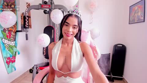 Alana online show from October 7, 1:30 pm