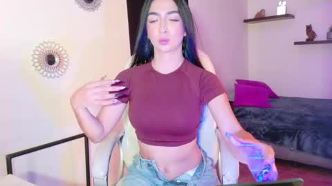 Maeve  online show from January 17, 11:48 am