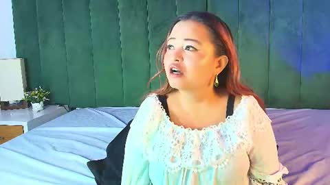 ALANA PETITE online show from July 17, 2:45 pm