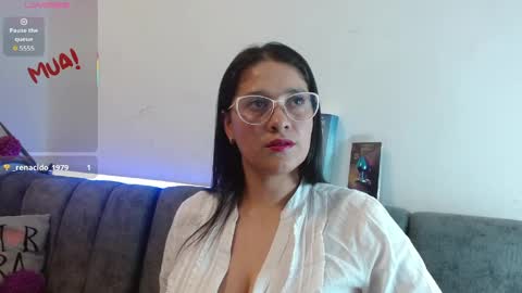 Snapshot of alana_steel_1 chatting on April 20, 7:37 pm Alana online show from April 20, 7:37 pm