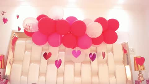 Snapshot of alana_then2 chatting on February 18, 10:47 pm       online show from February 18, 10:47 pm