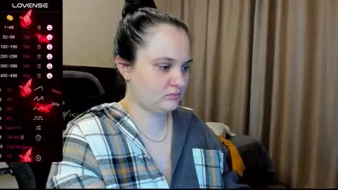 Julia online show from November 9, 2:04 pm