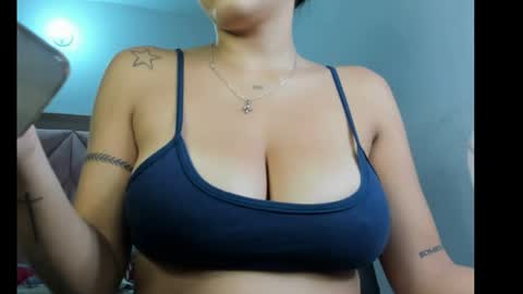 Snapshot of alanah_connor99 chatting on June 7, 2:32 pm alanah connors online show from June 7, 2:32 pm