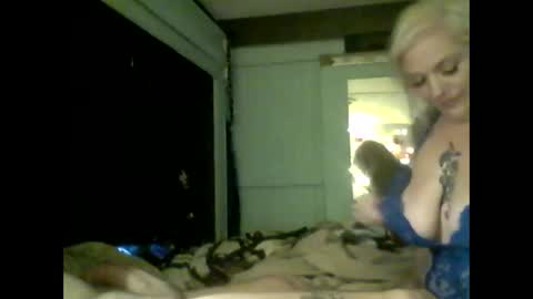 alanasnacks online show from November 15, 11:21 pm