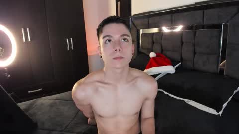 alanblack1 online show from November 26, 1:45 pm