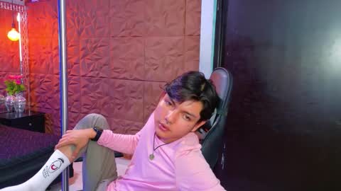 Snapshot of alandelrey57 chatting on September 16, 4:57 am ALAN DEL REY online show from September 16, 4:57 am