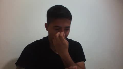 Snapshot of alanj998 chatting on April 24, 8:06 am alanj998 online show from April 24, 8:06 am