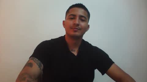Snapshot of alanj998 chatting on May 2, 6:02 pm alanj998 online show from May 2, 6:02 pm