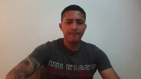 Snapshot of alanj998 chatting on May 25, 3:07 pm alanj998 online show from May 25, 3:07 pm