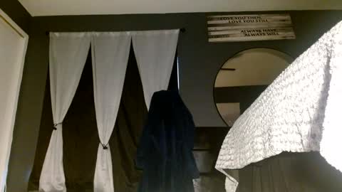 Snapshot of alannarack chatting on May 4, 12:56 pm Alanna Rack online show from May 4, 12:56 pm