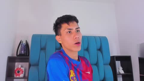 Snapshot of alannaughty_ chatting on January 13, 9:20 pm alannaughty_ online show from January 13, 9:20 pm