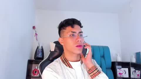 Snapshot of alannaughty_ chatting on March 11, 8:09 pm alannaughty_ online show from March 11, 8:09 pm