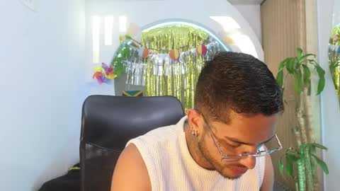 alan online show from April 12, 11:26 am