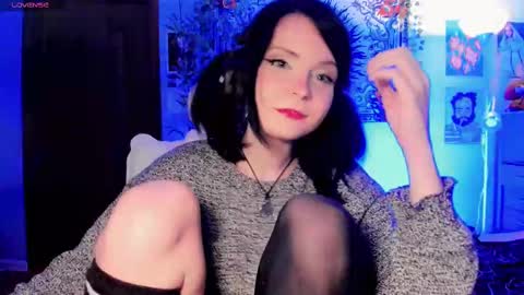 Snapshot of alaska_chan_ chatting on February 15, 5:07 pm alaska_chan_ online show from February 15, 5:07 pm