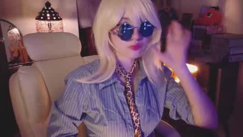 Snapshot of alaskagrace chatting on September 23, 2:58 am Alaska Grace       online show from September 23, 2:58 am