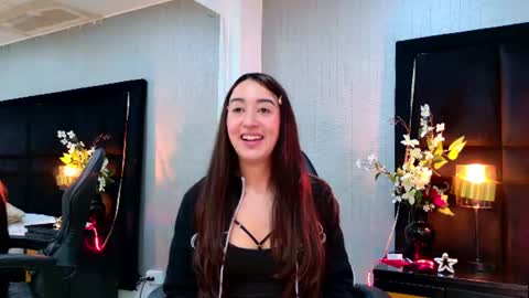 Snapshot of alaskawilliams_ chatting on July 6, 12:46 pm AlaskaWilliams online show from July 6, 12:46 pm