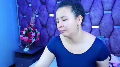 Snapshot of alasmith_ chatting on June 22, 2:35 am AlaSmith online show from June 22, 2:35 am