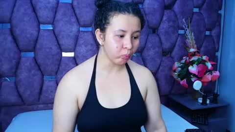 Snapshot of alasmith_ chatting on June 25, 2:55 am AlaSmith online show from June 25, 2:55 am