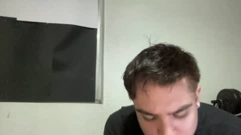 Snapshot of alber753713 chatting on June 14, 1:58 am alber753713 online show from June 14, 1:58 am