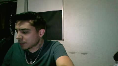 Snapshot of alber753713 chatting on June 23, 7:50 am alber753713 online show from June 23, 7:50 am