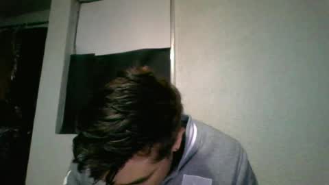 Snapshot of alber753713 chatting on July 3, 9:27 am alber753713 online show from July 3, 9:27 am