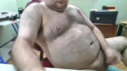 Snapshot of albertle345 chatting on October 19, 5:46 pm albertle345 online show from October 19, 5:46 pm