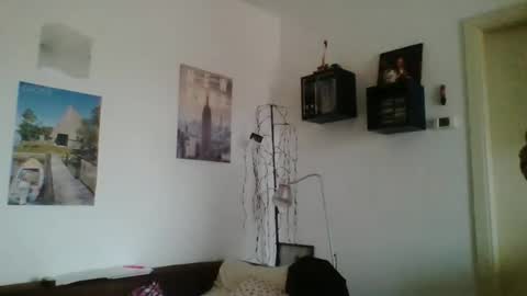 Snapshot of albertodivenire chatting on November 2, 1:02 pm albertodivenire online show from November 2, 1:02 pm