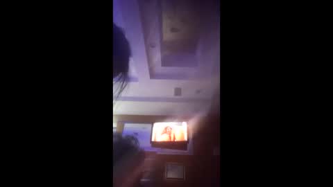 Snapshot of albertoto71 chatting on March 22, 9:34 am albertoto71 online show from March 22, 9:34 am
