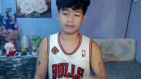 Snapshot of albertx_destroyer69 chatting on May 7, 12:27 am Albert online show from May 7, 12:27 am