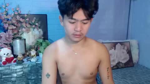 Snapshot of albertx_destroyer69 chatting on May 12, 12:52 am Albert online show from May 12, 12:52 am