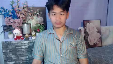 Snapshot of albertx_destroyer69 chatting on May 13, 2:09 am Albert online show from May 13, 2:09 am