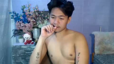 Snapshot of albertx_destroyer69 chatting on May 14, 3:02 am Albert online show from May 14, 3:02 am