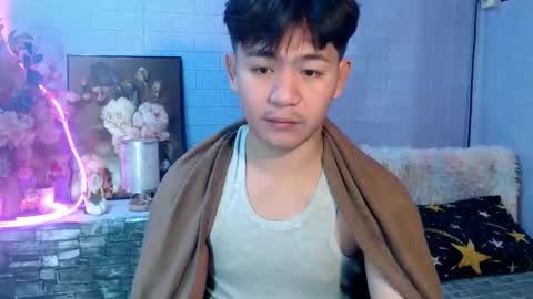 Snapshot of albertx_destroyer69 chatting on May 21, 2:07 am Albert online show from May 21, 2:07 am
