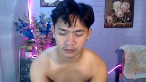 Snapshot of albertx_destroyer69 chatting on July 25, 2:53 am Albert online show from July 25, 2:53 am