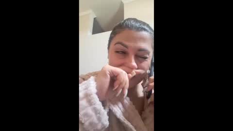 albina online show from March 3, 7:36 am