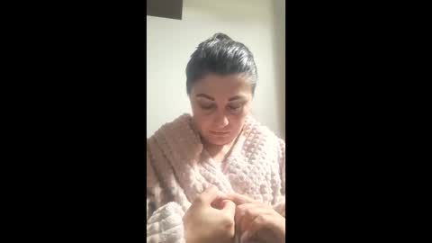 Snapshot of albina6543 chatting on March 6, 8:22 am albina online show from March 6, 8:22 am