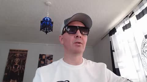 aldovitzo online show from April 3, 9:07 am