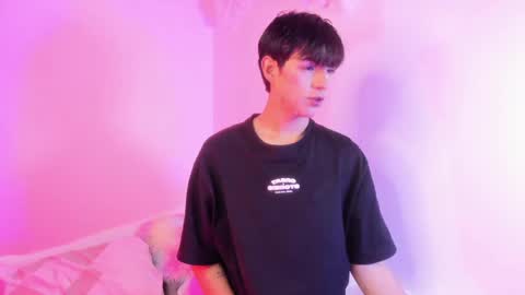 Snapshot of ale_aurarashii chatting on June 8, 5:41 am Ale aurarashii online show from June 8, 5:41 am