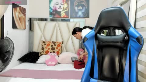 Snapshot of ale_noah_xxx chatting on January 27, 4:52 am ale_noah_xxx online show from January 27, 4:52 am