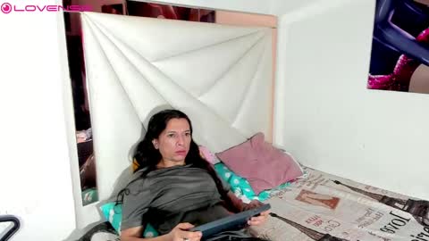 ale_noah_xxx online show from April 8, 5:35 pm