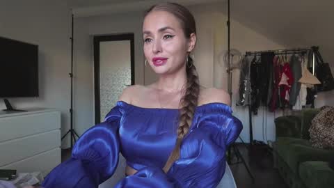 Alecssalove online show from October 29, 1:02 pm