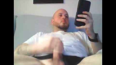 Snapshot of aleeexxxx4u chatting on February 13, 10:22 am aleeexxxx4u online show from February 13, 10:22 am