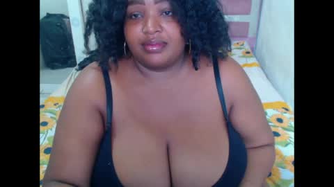 Snapshot of aleeinvein1 chatting on June 22, 3:20 pm aleeinvein1 online show from June 22, 3:20 pm