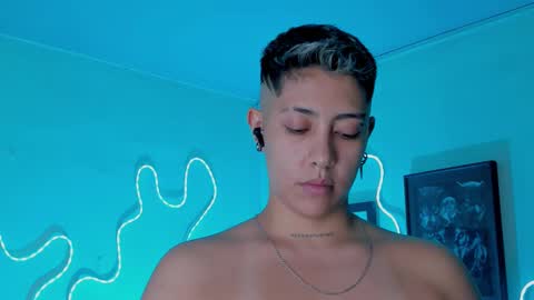 Alejandra online show from February 25, 1:04 am