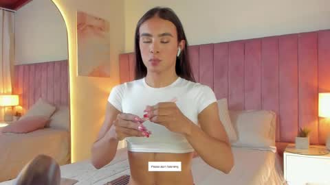 Alejandra Arango online show from March 5, 4:35 pm