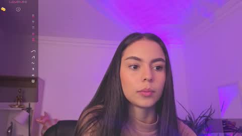 Snapshot of alejaa___ chatting on June 30, 11:11 am Alejandra online show from June 30, 11:11 am