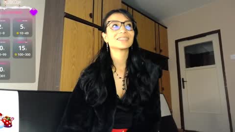 Snapshot of alejandracherry_ chatting on December 27, 7:29 am Alejandra online show from December 27, 7:29 am