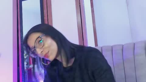 Snapshot of alejandracherry_ chatting on July 28, 3:08 pm Alejandra online show from July 28, 3:08 pm