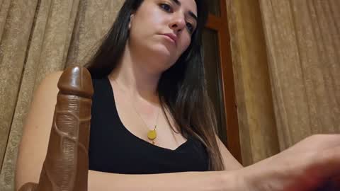 Snapshot of alejandradelaney chatting on December 22, 7:21 pm alejandradelaney online show from December 22, 7:21 pm